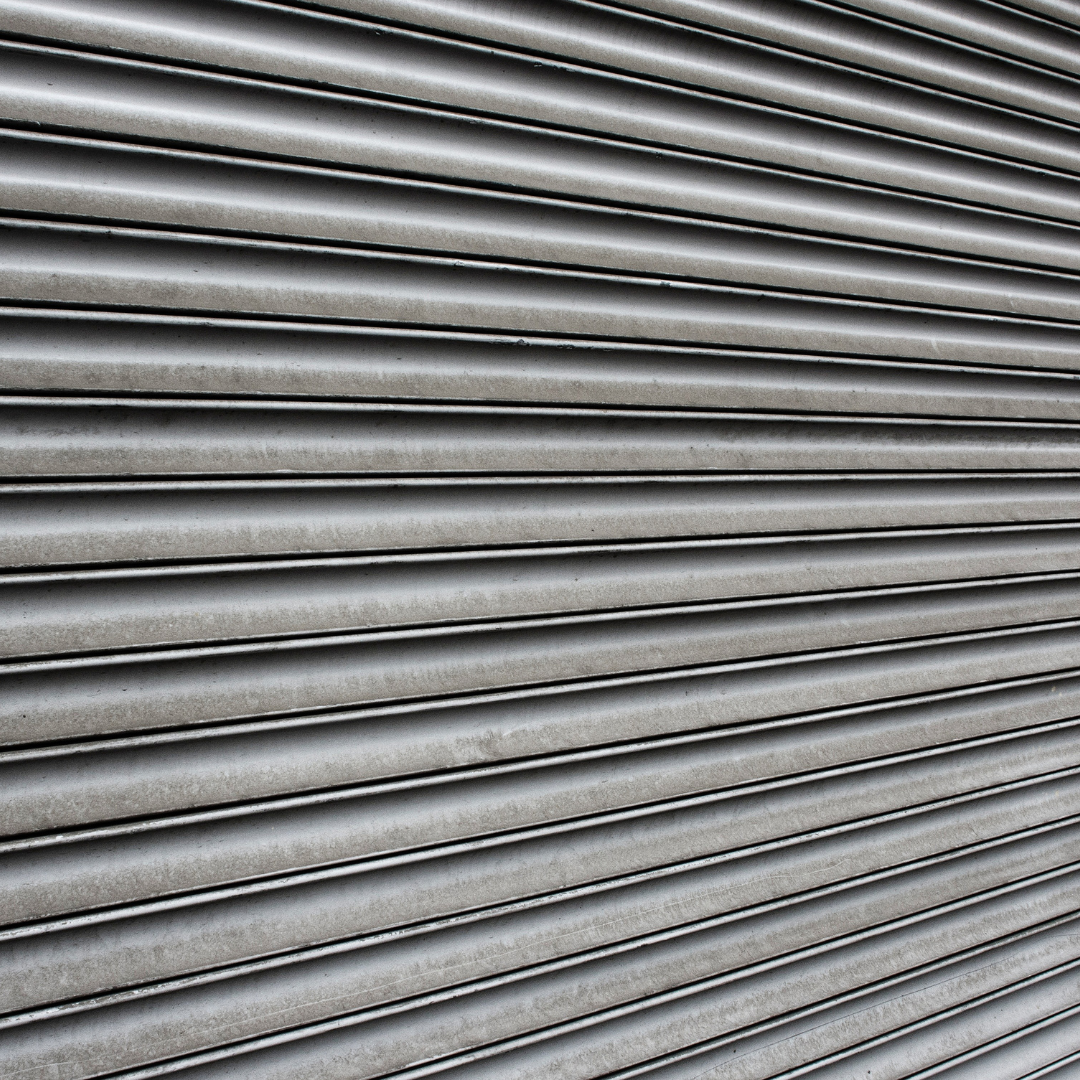 Porta de Aço Manual Sob Medida | Durável e Econômica | K-Perfil