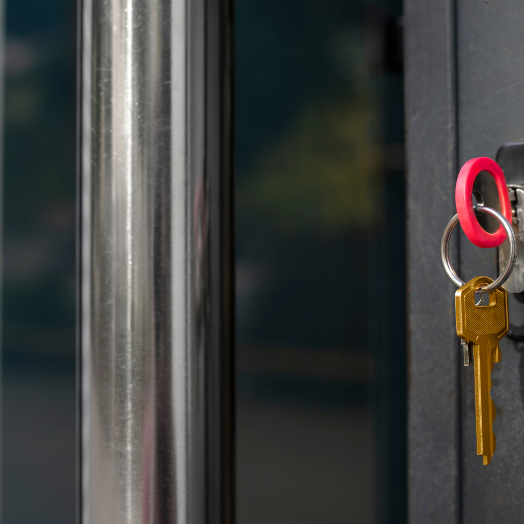 Trava de Porta de Aço com Alta Segurança | K-Perfil