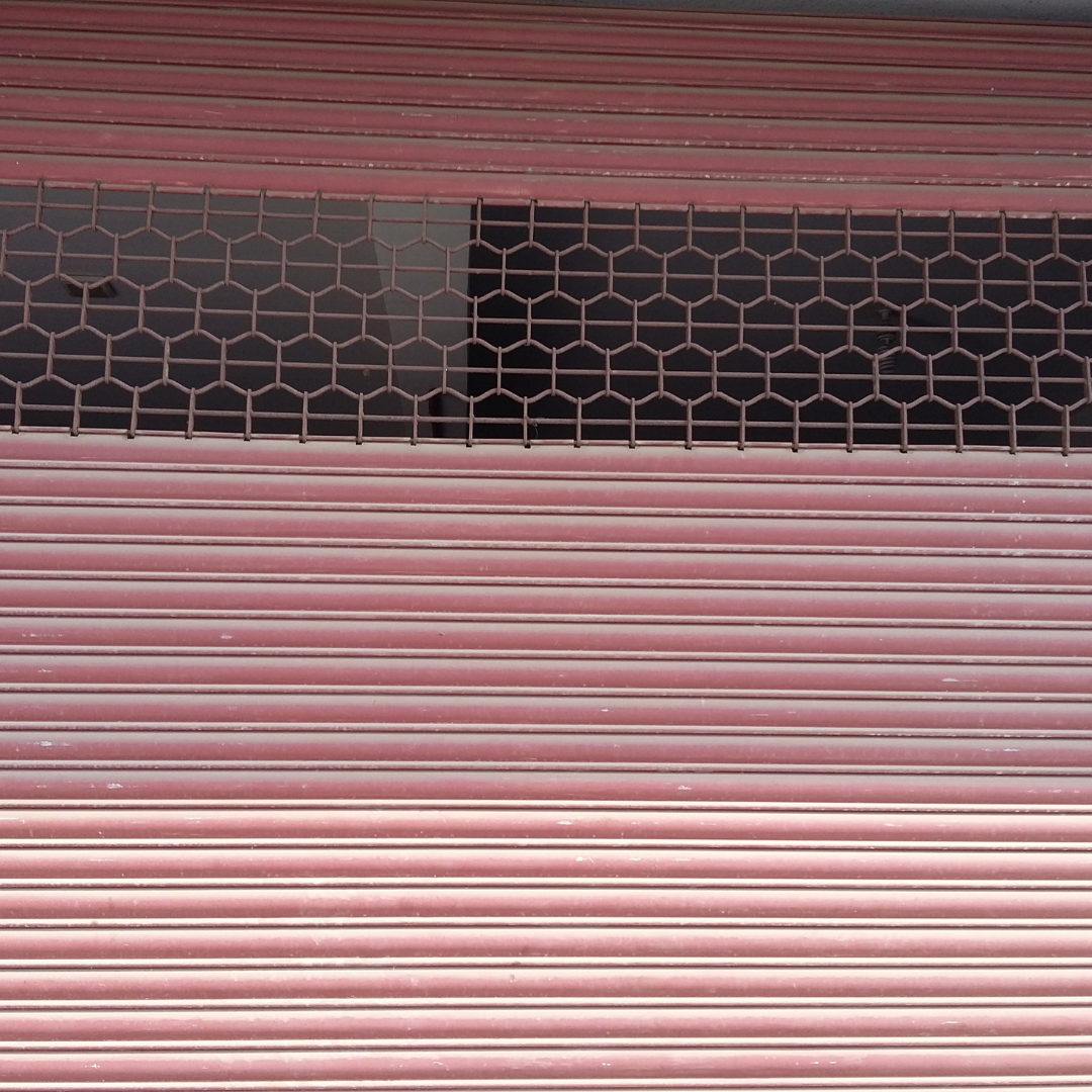 Porta de Aço Jardim Colorado | Fabricação, Instalação e Automação Profissional